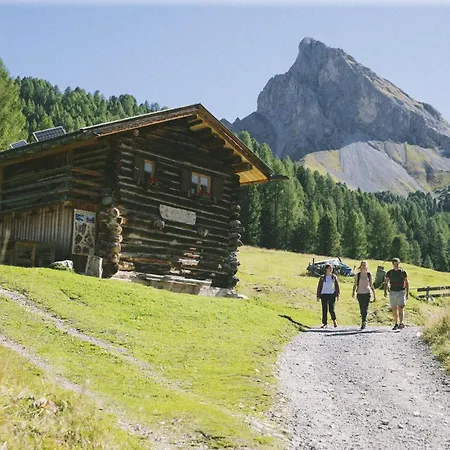 Lägenhet Cesa Col De Pin Canazei