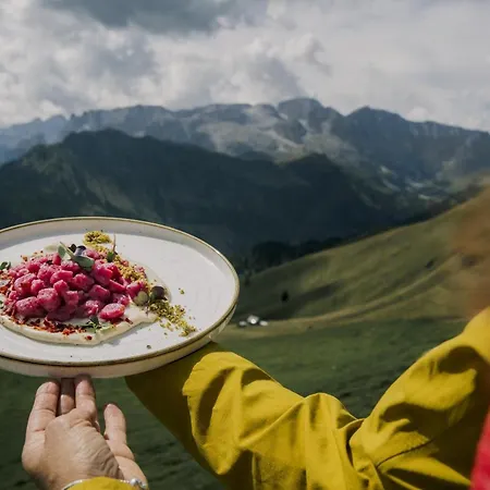 Cesa Col De Pin Lägenhet Canazei